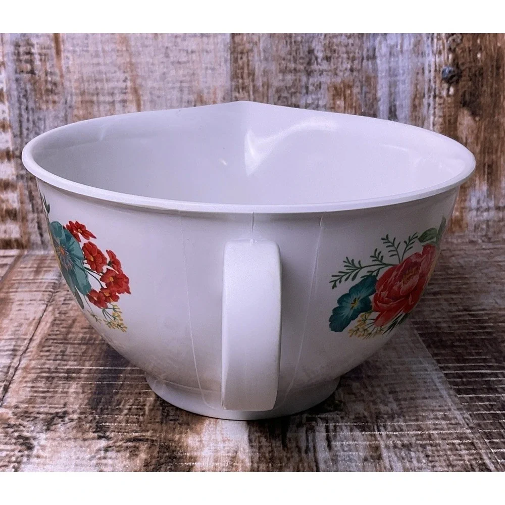 The Pioneer Woman mixing bowl